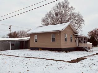 107 E Jackson St, Bourbon, IN 46504