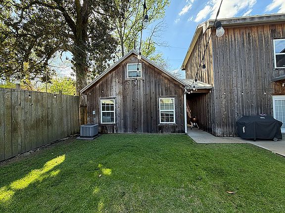 4th image of 4356 Capital Heights Ave
