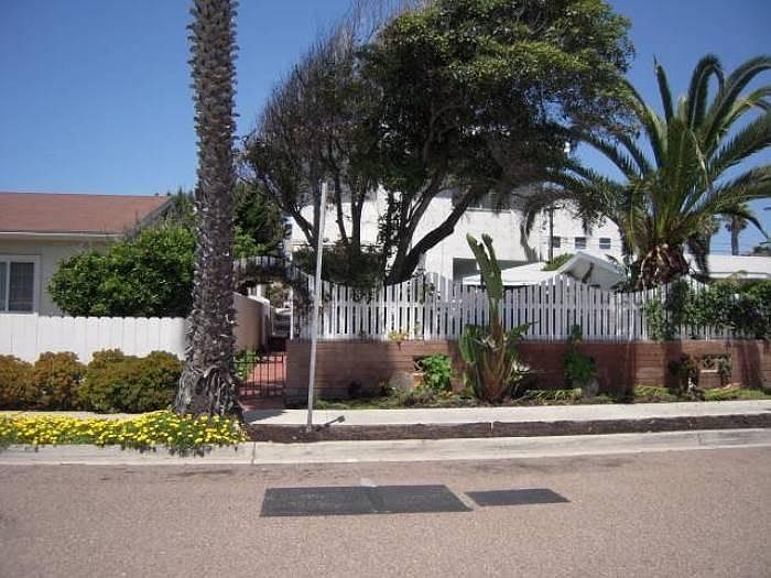 Exterior of Complex