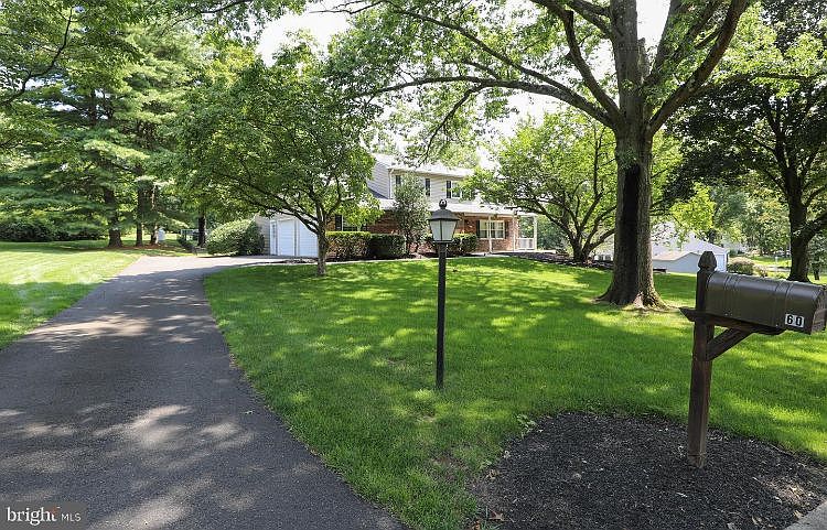 1st image of 60 Pheasant Rd