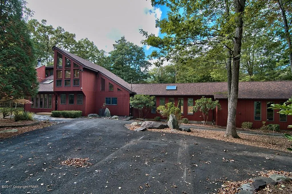 108 Watershed Way photo 1