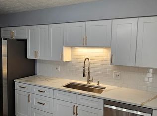 565 Bartow Ln, Cleveland, OH
