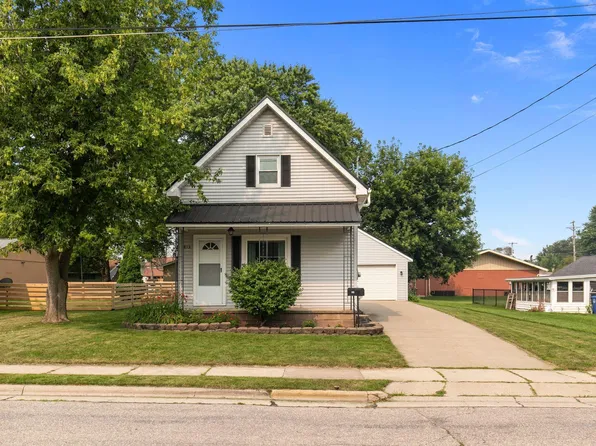 813 Monroe St, Little Chute, WI 54140
