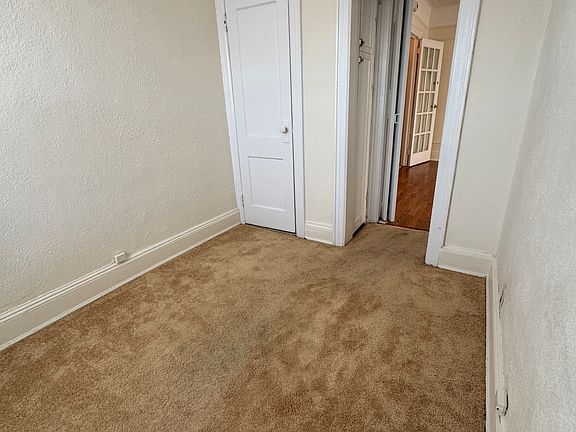 4th image of 3122 100th St #2