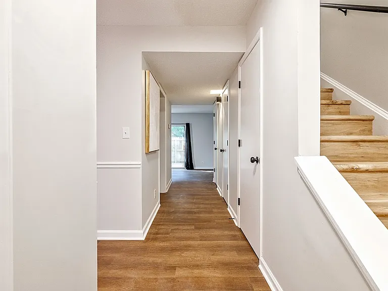 553 Winding Creek Rd #A — Photo 5