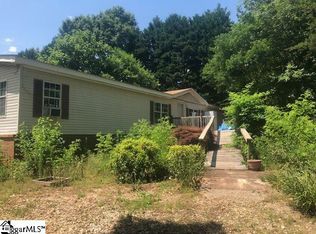 65 Edith Dr, Taylors, SC 29687