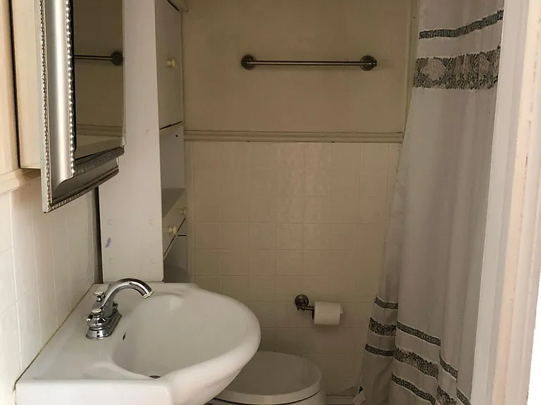 223 S M L King Jr Blvd #223 — Photo 5