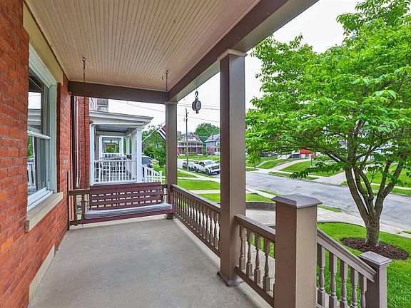 2nd image of 3908 Hazel Ave