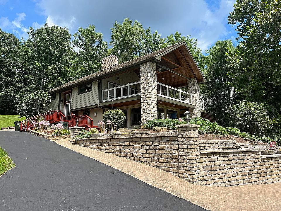 1st image of 8007 N Lakeview Dr