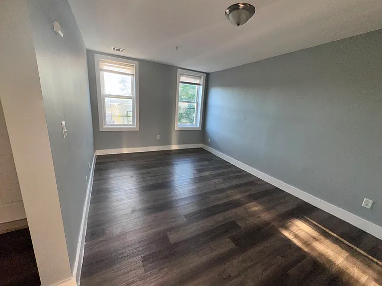 175 Munn Ave #0 — Photo 3