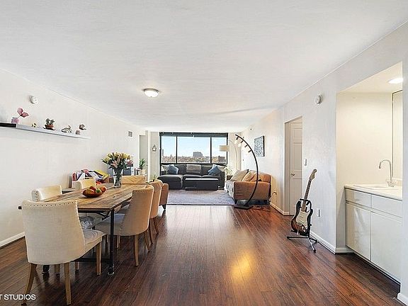 Open Dining/Living room 2