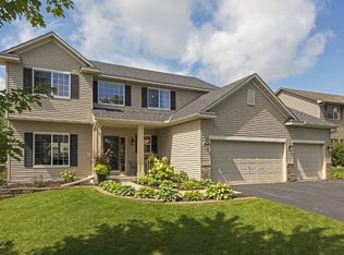 1942 Moccasin Dr, Waconia, MN 55387