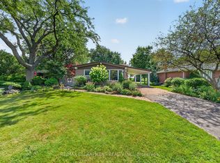 8399 Dickenson Rd E, Hamilton, ON L0R1W0