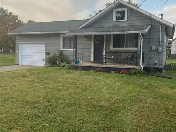 2133 34th St NE, Canton, OH 44705