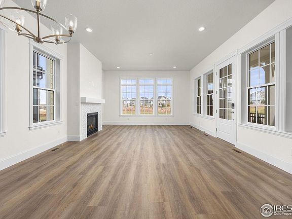 5th image of 204 Westerly Blvd