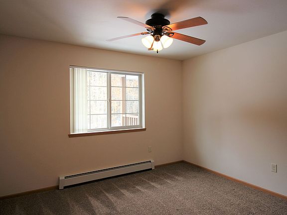 2nd image of 3500 Willow Dr #3530-59