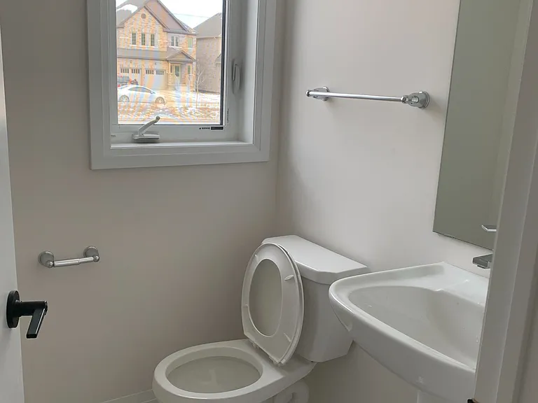 94 Ambereen Pl — Photo 4
