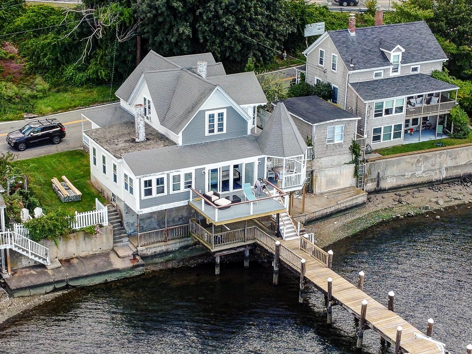 17 Riverside Dr, Tiverton, RI 02878 Zillow