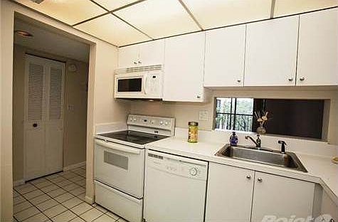 4th image of 8005 SW 107th Ave APT 304