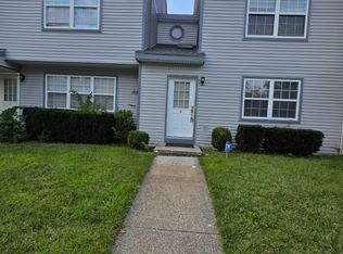 22 Oyster Bay Rd APT D, Absecon, NJ 08201