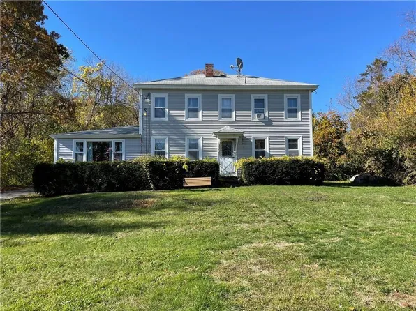 476 Knotty Oak Rd, Coventry, RI 02816