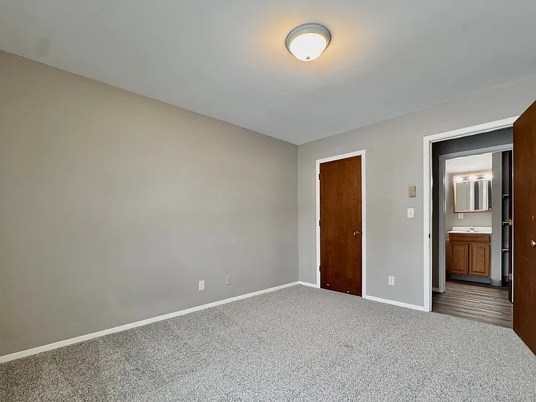 Eagle Rock Apartments — Photo 25