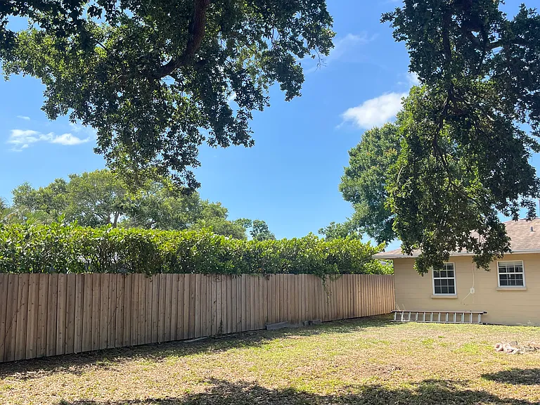 2164 Bougainvillea St — Photo 12