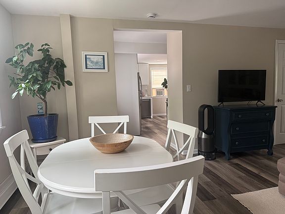 5th image of 37 Edgemont Rd #2A