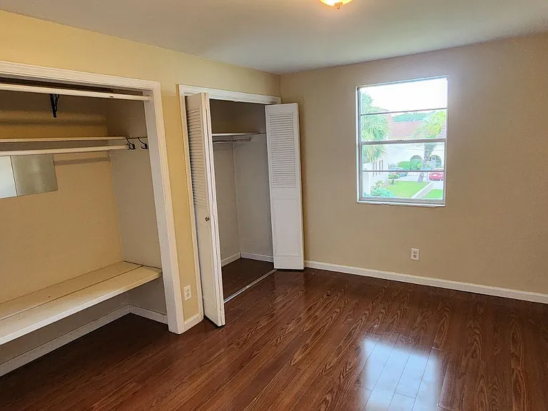 7347 El Barco Rd #6 — Photo 29