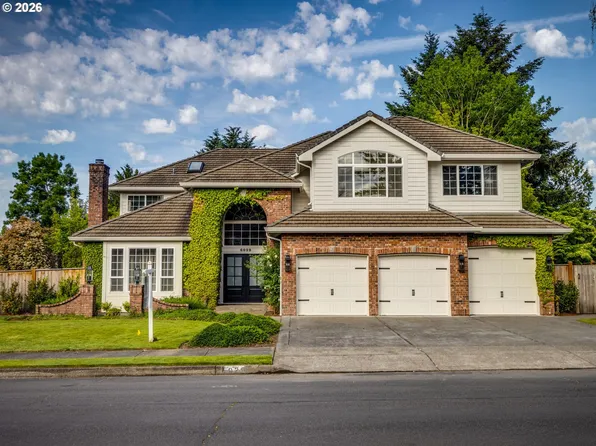 6029 NW El Rey Dr, Camas, WA 98607