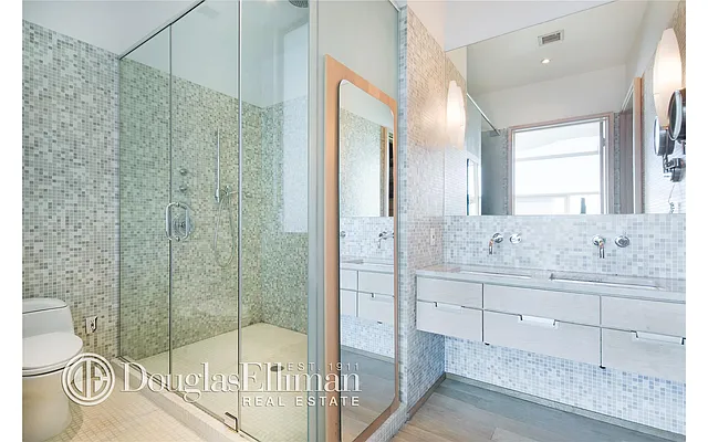 Rented by Douglas Elliman | media 25