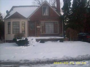19113 Curtis St, Detroit, MI 48219