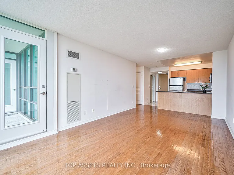 509 Beecroft Rd #1908 — Photo 16