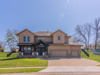 11035 Northridge Dr, Kansas City, KS, 66109