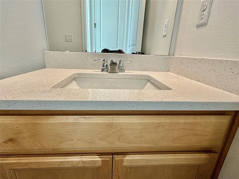 9726 Neruda St — Photo 26