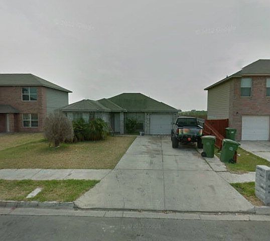 2nd image of 2504 Hamburg St