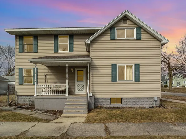 1312 Raymond St, Bay City, MI 48706