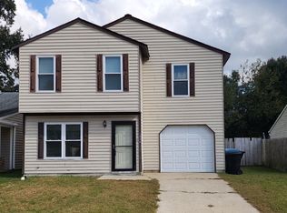 1520 Oak Knoll Ln, Virginia Beach, VA 23464
