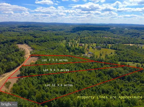 7 Gauley Ridge Rd, Mount Nebo, WV 26679