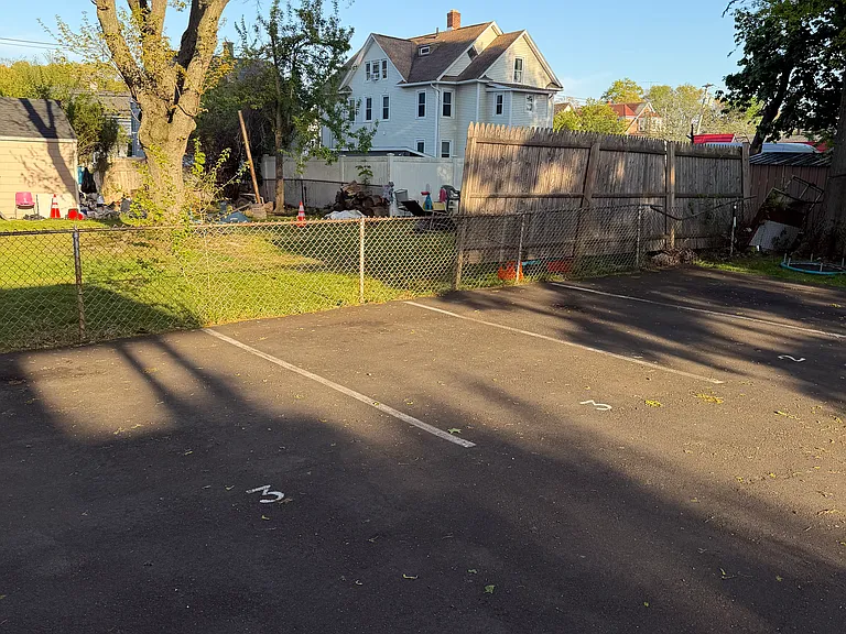 220-222 Alpine St — Photo 2
