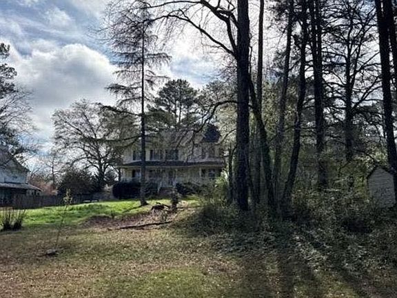 2nd image of 1298 Highpoint Rd