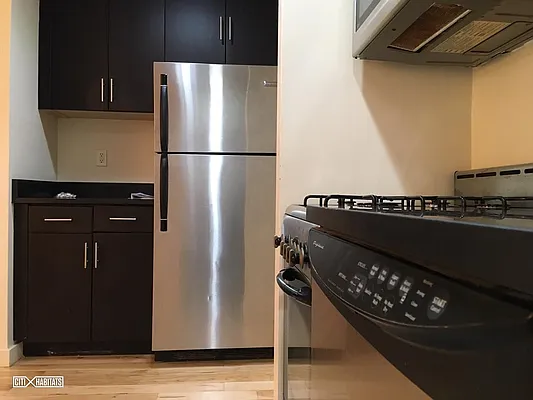 Sold by Citi Habitats | media 18