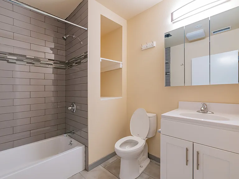 317 Lester Ave #108 — Photo 5