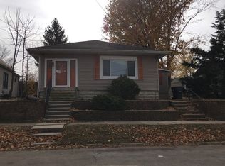 1106 W Taylor St, Bloomington, IL
