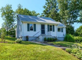27 Leigh Rd, South Hamilton, MA 01982