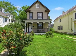 44 N Green St, East Stroudsburg, PA 18301