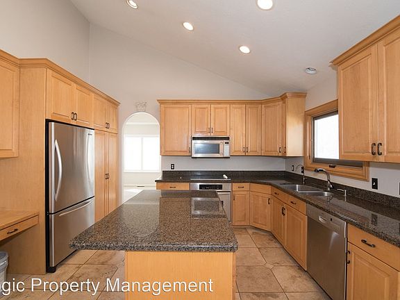 5th image of 1169 E Big Pine Dr