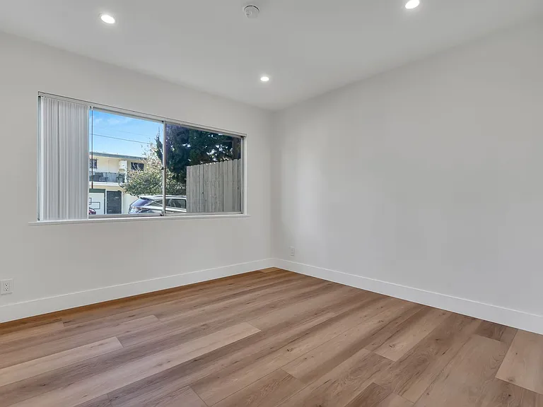11423 Ohio Ave #2 — Photo 9