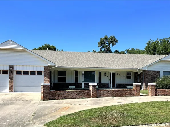 2512 Foliage Dr, Ada, OK 74820