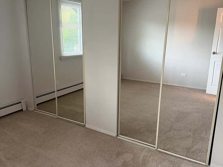9S220 Lake Dr — Photo 12